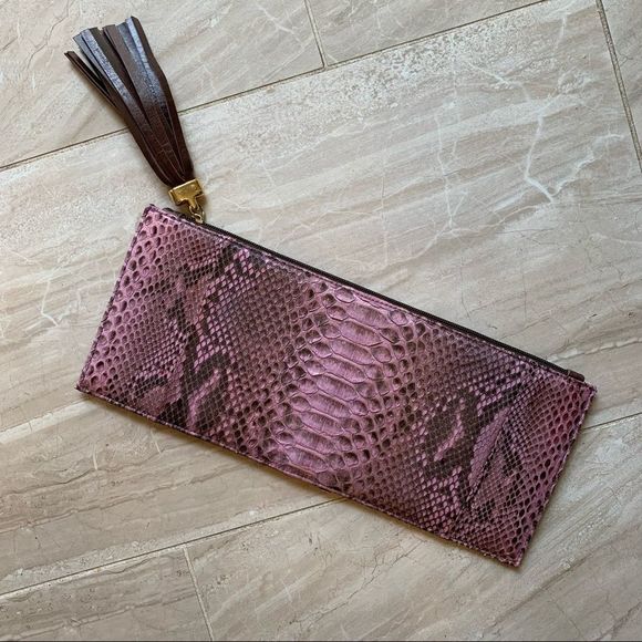 Elegant Pink Snakeskin Clutch - Picture 1 of 10